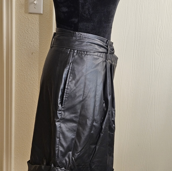 NWT Elizabeth & James Faux Leather Shorts - Picture 10 of 11